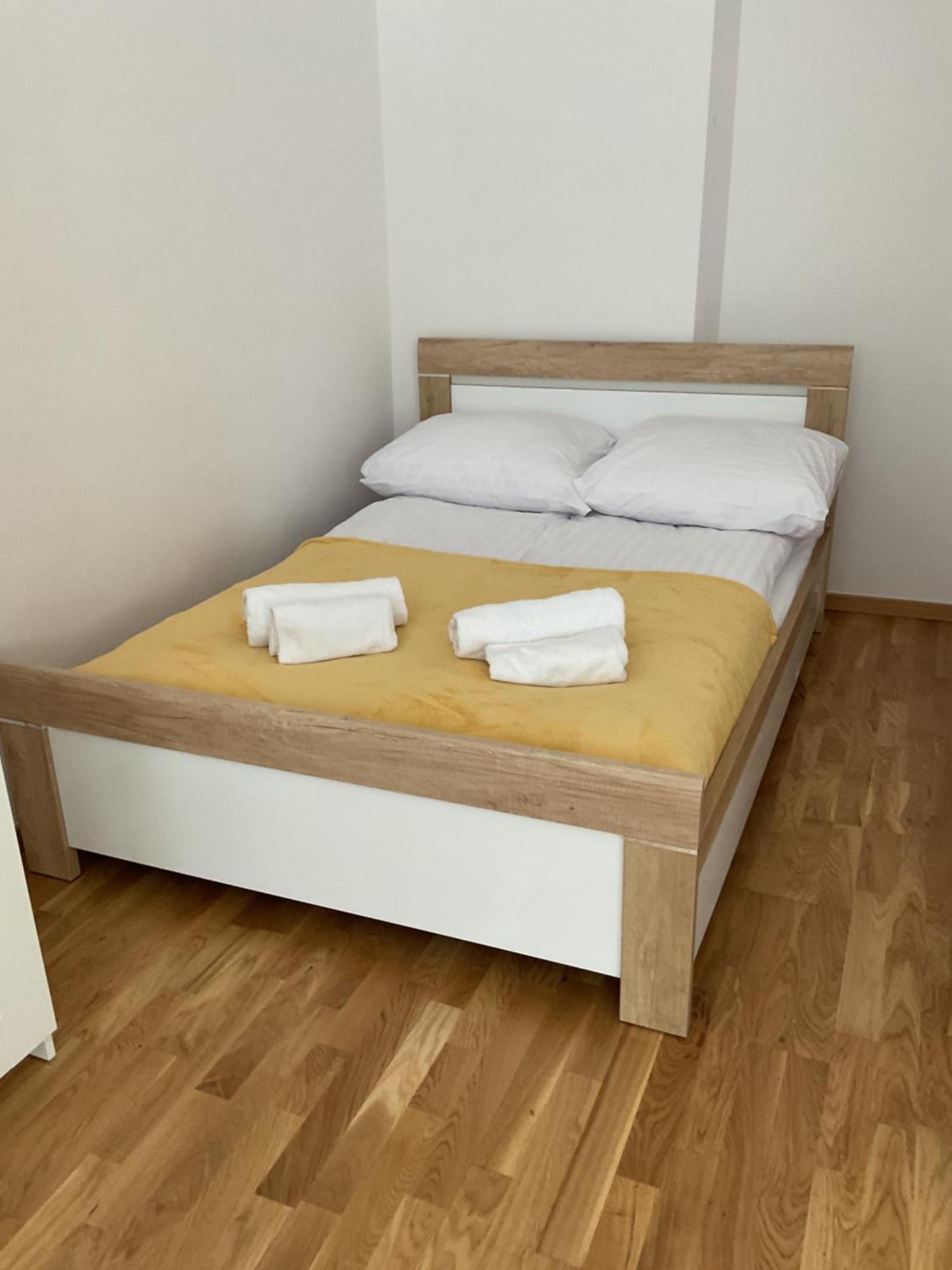 Omorika Na Zamkowej Apartment Krasków Exterior foto